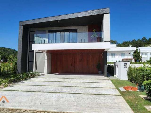 Casa Pronta para Morar no Condomínio Horizontal da Brava