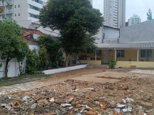 Casa 1 dormitório no centro de itajaí