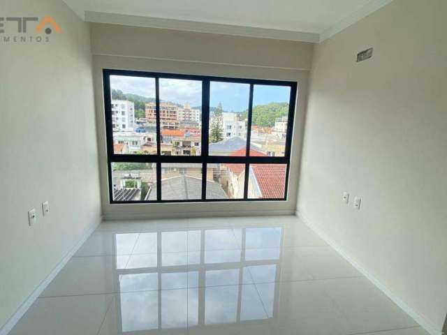 Apartamento diferenciado com amplo terraço  para locação anual - Nações, Bal. Camboriú / SC