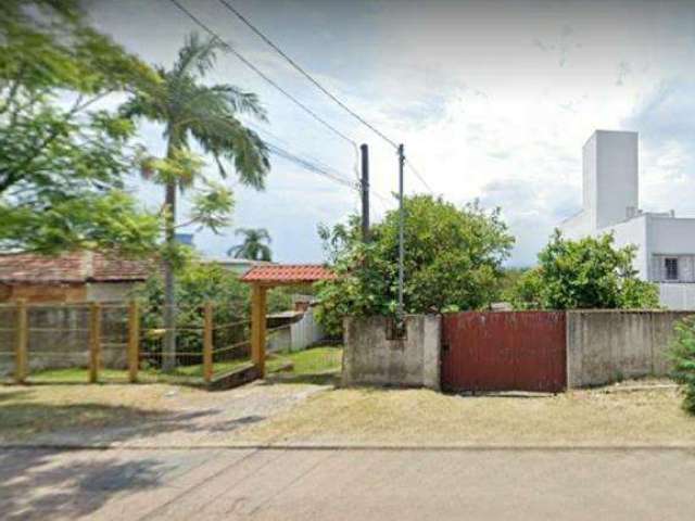 Terreno à venda com casa de 4 dormitórios , 810m² no Bairro Vila Jardim