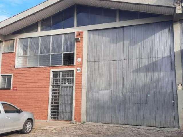 Barracão / Galpão / Depósito para alugar na Travessa Venezuela, 150, Navegantes, Porto Alegre, 750 m2 por R$ 8.000