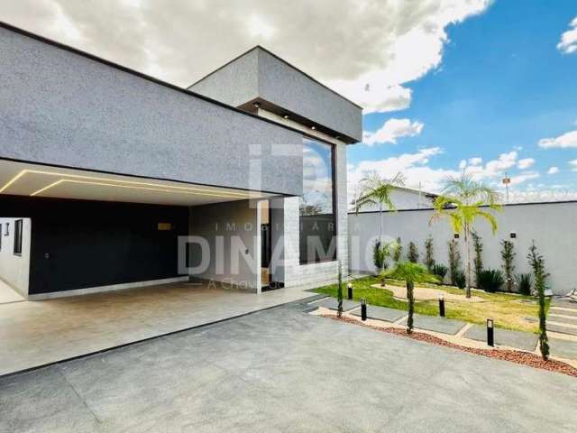 Casa de Alto Padrão em Goiânia  3 Suítes, Piscina, Área Gourmet e Itens Inclusos por R 1.200.000