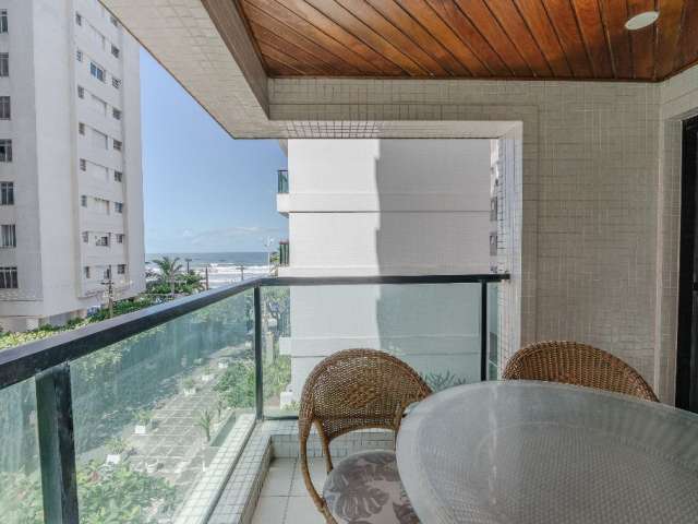 Apartamento a poucos metros da praia