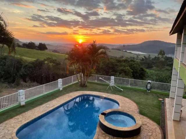 Chácara à Venda em Estância Santa Maria do Laranjal, Atibaia - SP