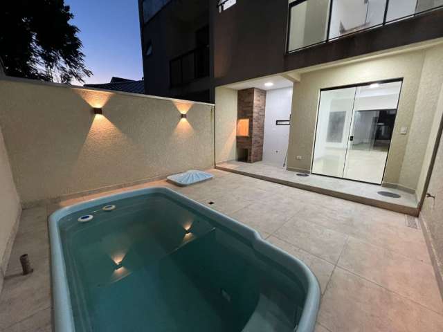 Triplex com piscina - Balneário Beltrame