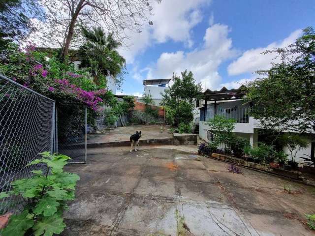 Terreno de 359.00 m2 no bairro Ibitiquara em Cachoeiro de Itapemirim-ES