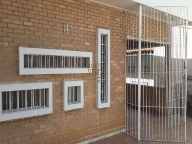 Casa com 3 quartos à venda no Centro, São José dos Campos  por R$ 530.000