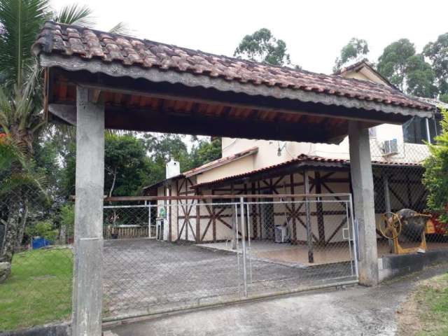 Chácara / sítio com 3 quartos à venda no Recanto Caeté, São José dos Campos  por R$ 750.000