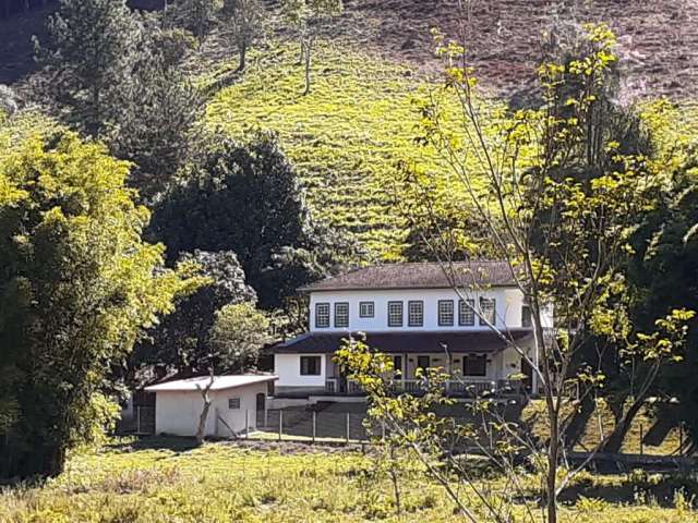 Chácara / sítio à venda na Água Soca, São José dos Campos  por R$ 1.200.000