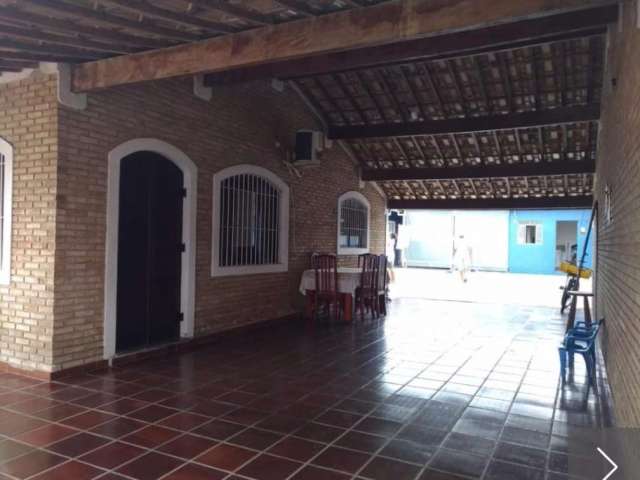 Casa com 2 quartos à venda no Morro do Algodão, Caraguatatuba  por R$ 500.000