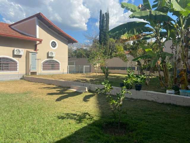 Casa com 3 quartos à venda no Jardim Satélite, São José dos Campos  por R$ 2.300.000