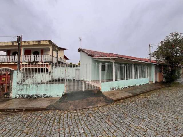 Casa com 3 quartos à venda em Santana, São José dos Campos  por R$ 425.000