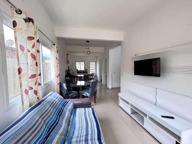 Casa com 4 quartos à venda em Maranduba, Ubatuba  por R$ 700.000