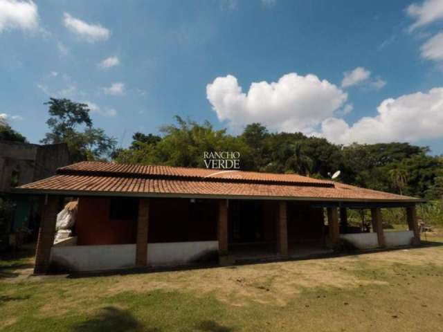 Chácara / sítio com 3 quartos à venda em Capuava, São José dos Campos  por R$ 780.000