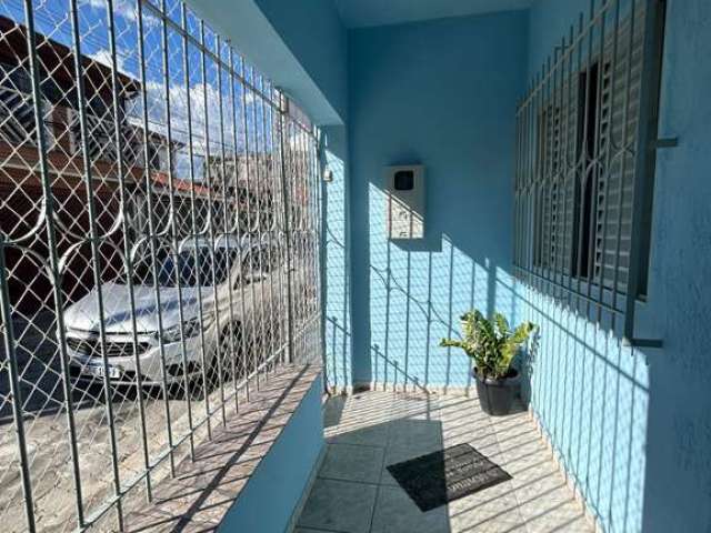 Casa com 2 quartos à venda em Santana, São José dos Campos  por R$ 400.000