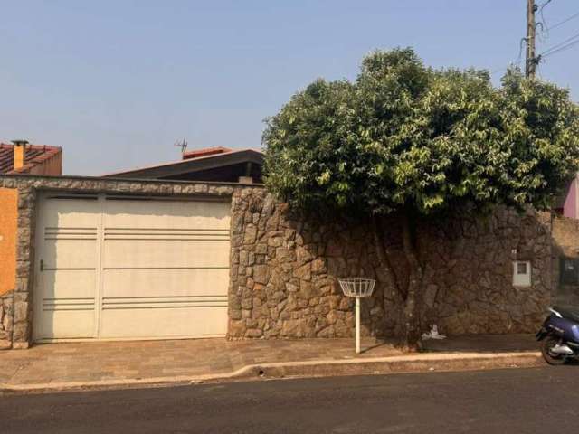 Casa para Venda em Araraquara, Jardim Residencial Elvio Lupo, 2 dormitórios, 2 banheiros, 3 vagas