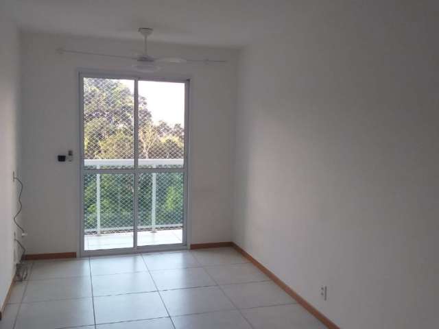 Apartamento com 3 dorms, Rio do Ouro, São Gonçalo - R$ 295 mil, Cod: 898