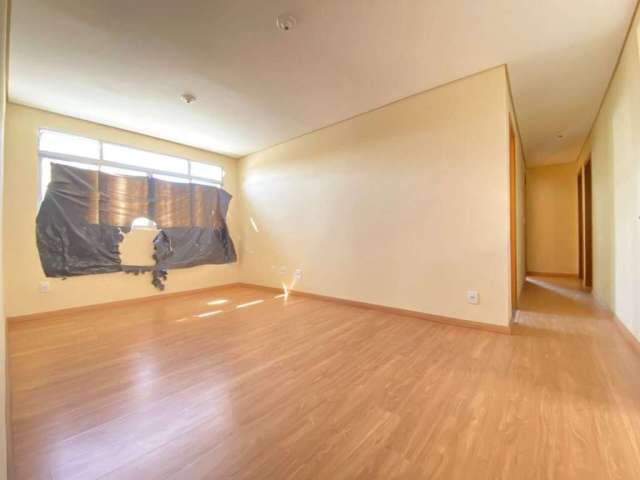 Apartamento com 3 Quartos à Venda, 100m²