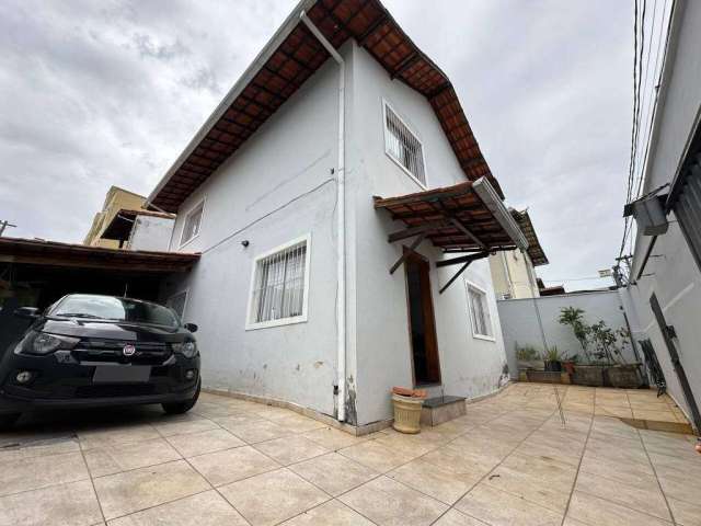 Casa com 4 Quartos à Venda, 180m², Santa Amélia