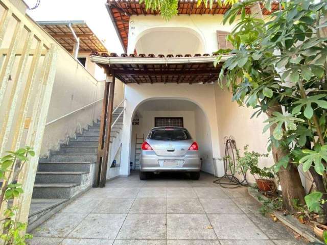 Casa com 3 Quartos à Venda, 152m², Santa Amélia