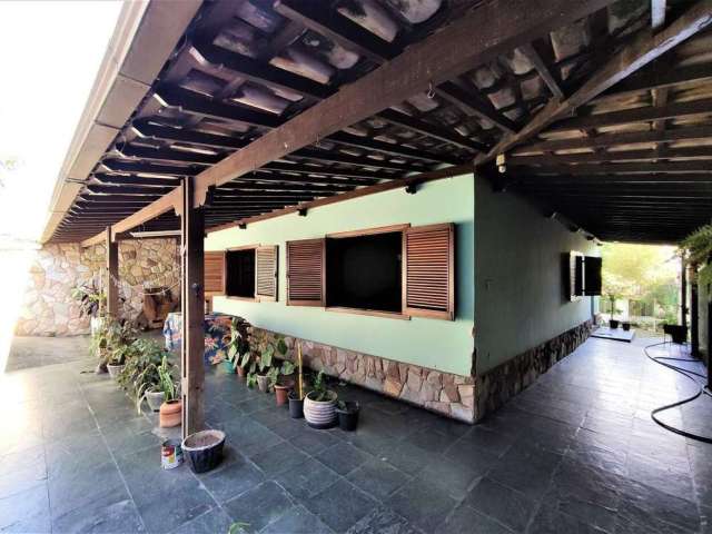 Casa com 5 Quartos, 360m²