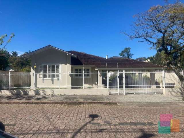 Casa com 3 quartos à venda na Rua Orleans, --, América, Joinville por R$ 2.250.000