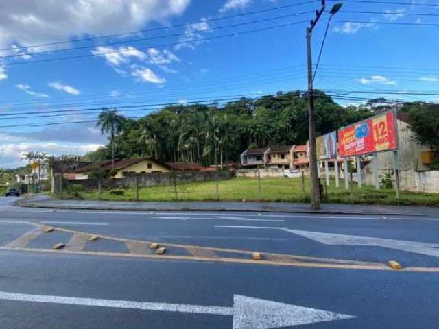 Terreno à venda na Rua Benjamin Constant, --, América, Joinville por R$ 1.600.000