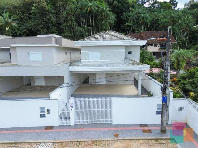 Casa com 4 quartos à venda na Campo Alegre, --, Atiradores, Joinville por R$ 2.350.000