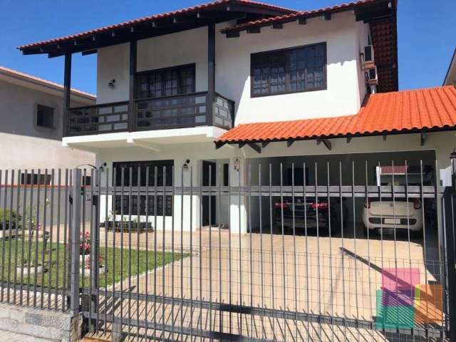 Casa com 6 quartos à venda na Rua Otto Benack, --, Bom Retiro, Joinville por R$ 1.200.000