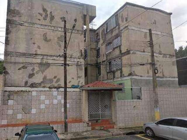 Excelente localização - apartamento de 42,00m² 3° andar - cohab 2