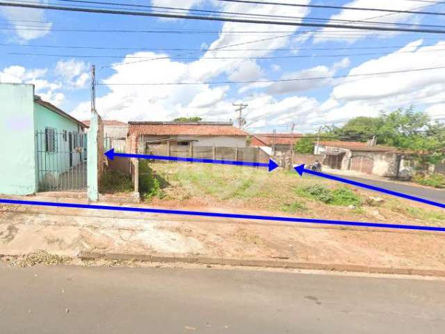 LOTE DE 242 m² EM ÓTIMA LOCALIZAÇÃO / VILA SOUTO