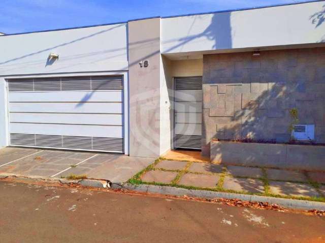 CASA JARDIM SANTO ANTÔNIO EM PIRATININGA - interior/Sp I 3 QUARTOS com SUÍTE I 1 SALA I 1 COZINHA I 4 BANHEIROS I 3 VAGAS DE GARAGENS