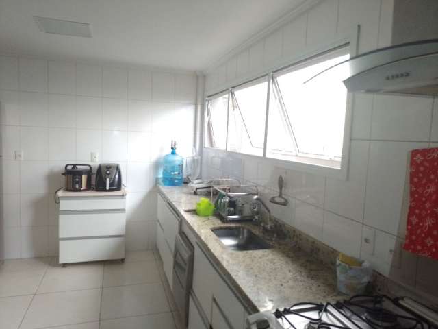 Vende apartamento 120m² - Bairro Jardim