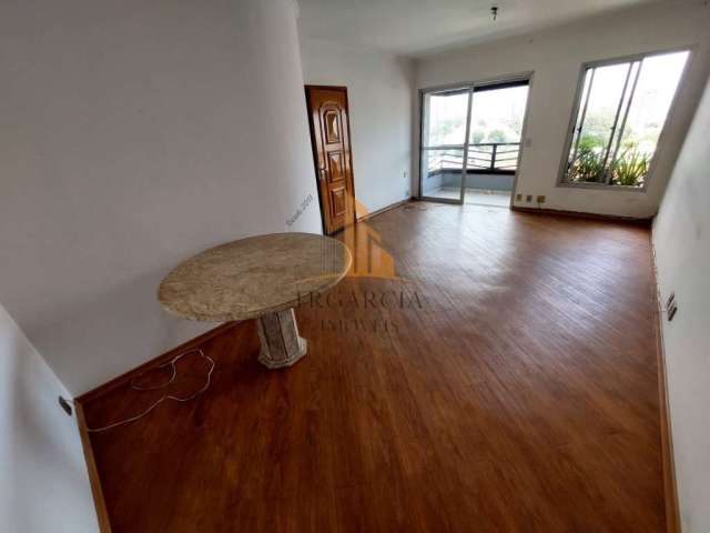 Espaçoso apartamento de 229m² com 3 dormitórios e suíte no Bosque da Saúde - São Paulo por R$ 1.060.000 para venda