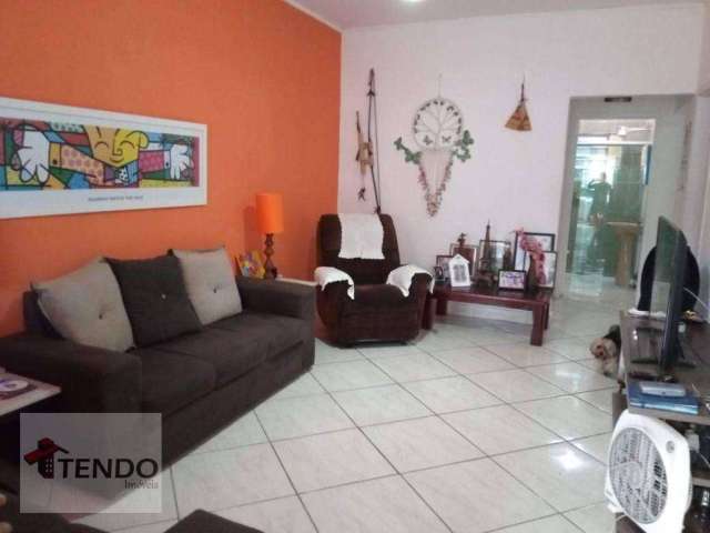 Casa no Centro de Mongaguá, 4 dormitórios, 180 m², 2 vagas