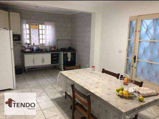 Sobrado com 4 dormitórios à venda, 198 m² por R$ 640.000,00 - Parque São Vicente - Mauá/SP