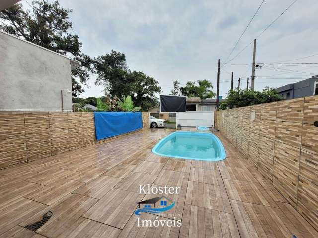 Casa com piscina á venda Balneário Ipanema Paraná.