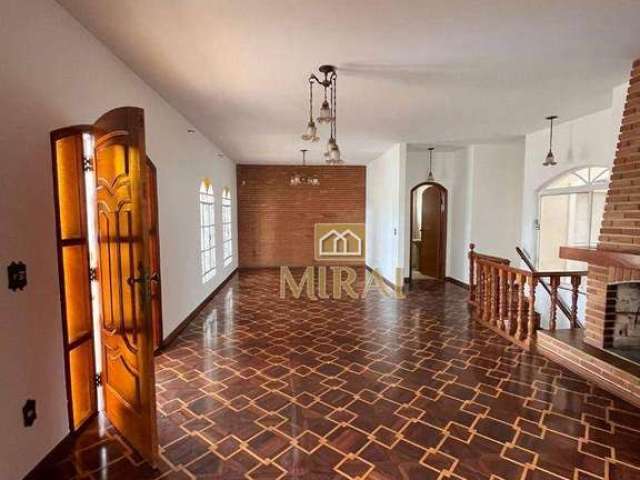 Casa com 5 dormitórios para alugar, 600 m² por R$ 5.500,00/mês - São João - Jacareí/SP