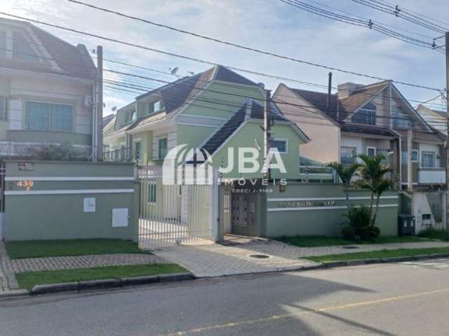 Sobrado triplex em condominio bairro xaxim