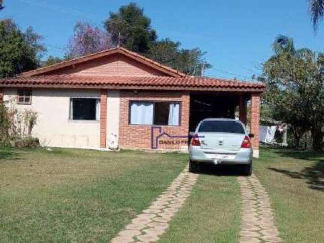 Chácara com 3 dormitórios à venda, 2500 m² por R$ 650.000,00 - Laranjal - Atibaia/SP