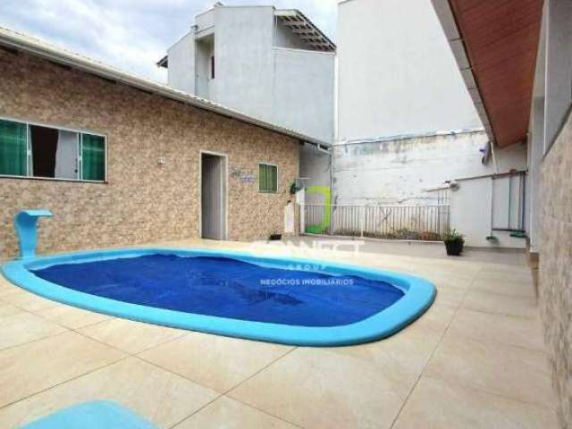 Casa com 3 dormitórios à venda, 164 m² por R$ 950.000,00 - São João - Itajaí/SC