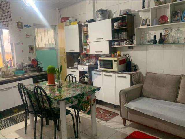 2 Casas + Salão Comercial à venda por R$220.000,00!