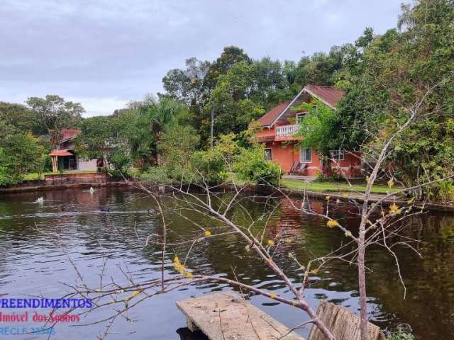 Belíssima Chácara 22.000m2  10 quartos em Guaraguaçu  Praia de Leste