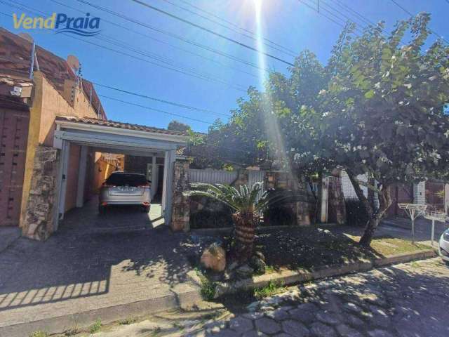 Casa com 3 dormitórios à venda, 183 m² por R$ 900.000,00 - Pontal da Cruz - São Sebastião/SP