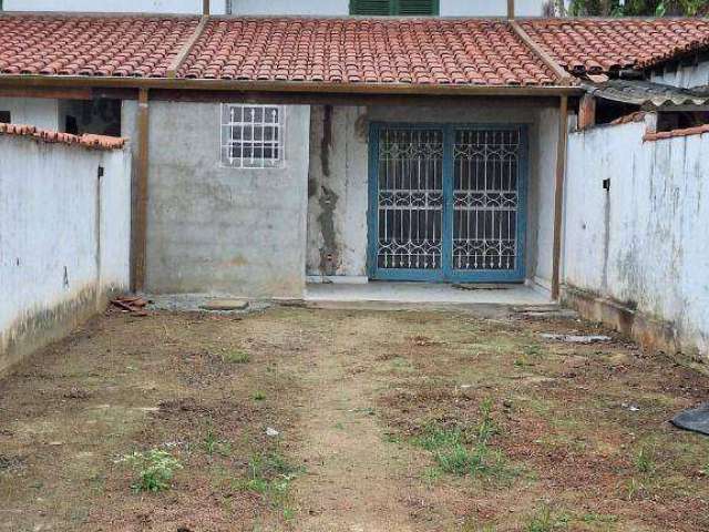 Casa com 3 dormitórios para alugar, 100 m² por R$ 2.500,00 - Canto do Mar - São Sebastião/SP