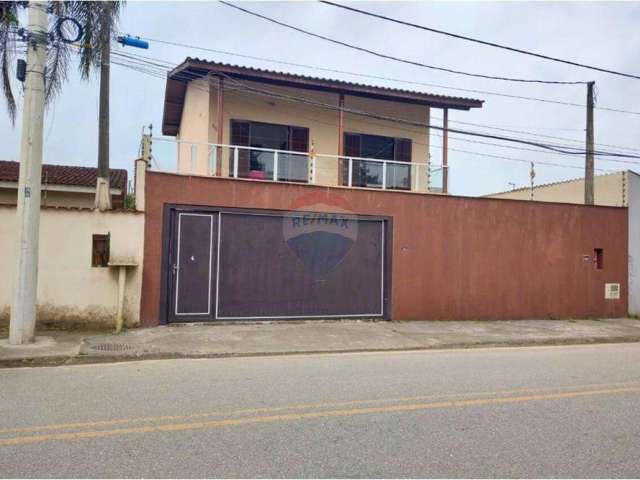 Sobrado para locação com piscina no bairro indaia bertioga -sp