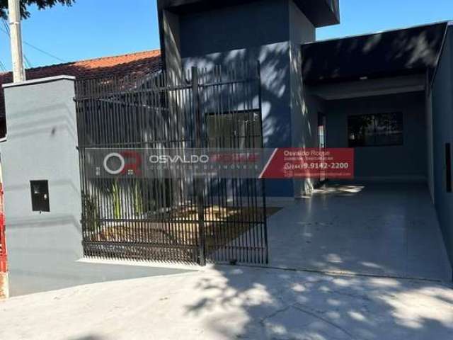 Casa 3 dormitórios para Venda em Maringá, Conjunto Aeroporto III, 3 dormitórios, 1 suíte, 2 banheiros, 2 vagas