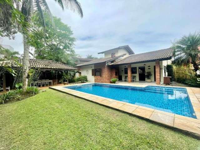 Casa com 3 dormitórios à venda por R$ 2.120.000,00 -  Guaratuba - Bertioga/SP