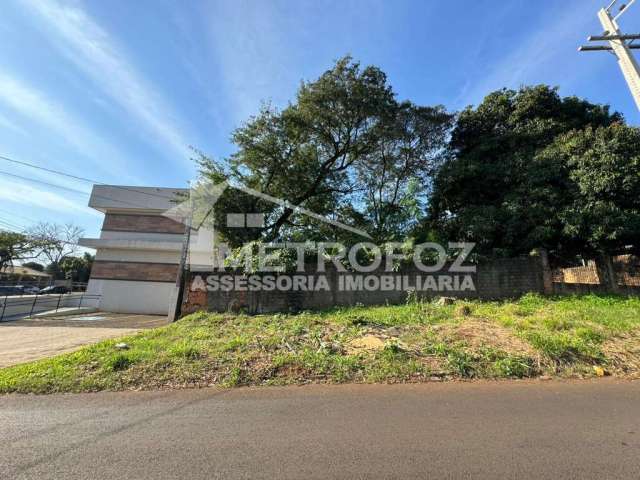 TERRENO A VENDA NA VILA YOLANDA  SUBESQUINA DA AVENIDA IGUAÇU ao lado do AIKIDO FOZ DO IGUAÇU