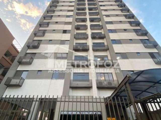 Apartamento à venda, CENTRO, FOZ DO IGUAÇU - PR, com suite e 2 dormitórios, frente Faculdade UDC